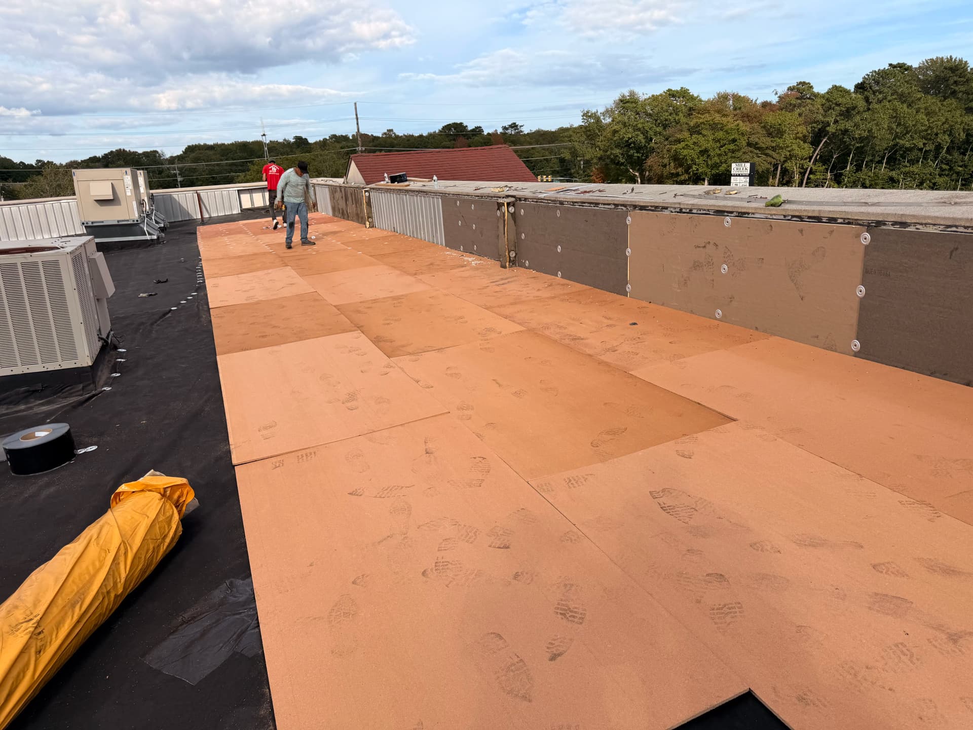 Gallery photos for Storm Damage Roof Repair Done Right on This Commercial Flat Roof: Image #1