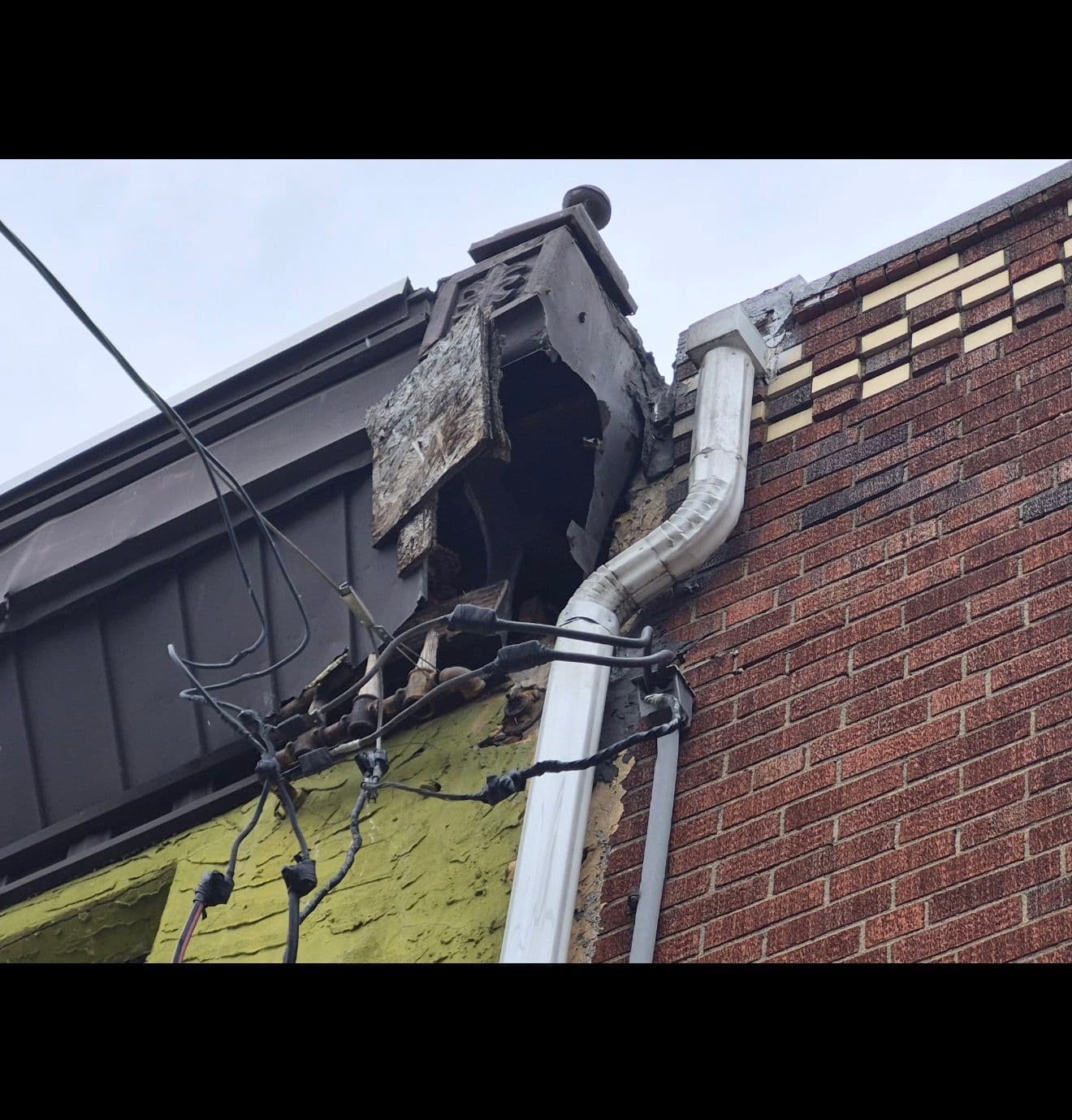 Gallery photos for Failing Siding and Trim Repair in West Philadelphia: Image #1